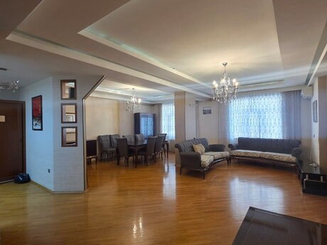 Elan №6375539 - Bakı, İnşaatçılar m., 5 otaqlı, 195 m², 2/18 mərtəbə