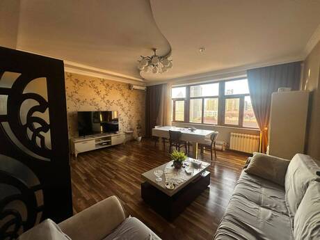 Elan №6354741 - Bakı, Şah İsmayıl Xətai m., 3 otaqlı, 137 m², 10/16 mərtəbə