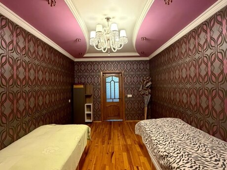 4-комнатная квартира, 120 м², Bakıxanov: 270 000 ₼ 4