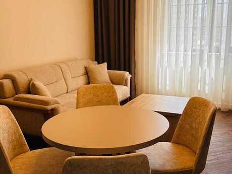 Kirayə 2 otaqlı mənzil, 85 m², Renessans Palace: 1 300 ₼/ay 2