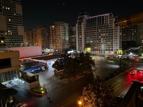 2 rooms · 77 m² · floor 6/20, 8 Noyabr