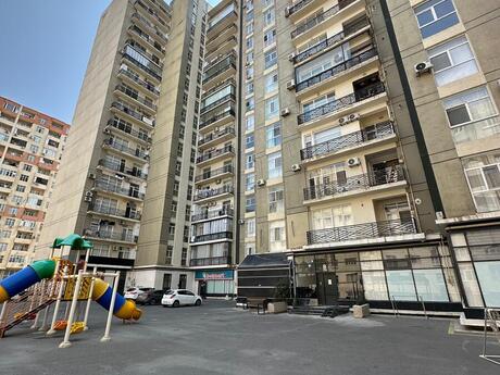 Объявление №6375729 - Баку, м. Ази Асланов, 3-комн., 133 м², 10/17 этаж