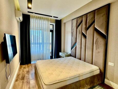 Elan №6375896 - Bakı, Elmlər Akademiyası m., 2 otaqlı, 68 m², 12/18 mərtəbə