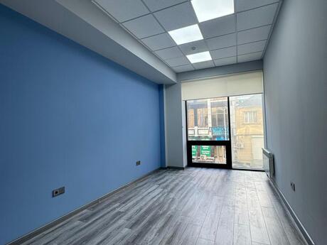 2-комн. офис - Насиминский  р. - 65 м²