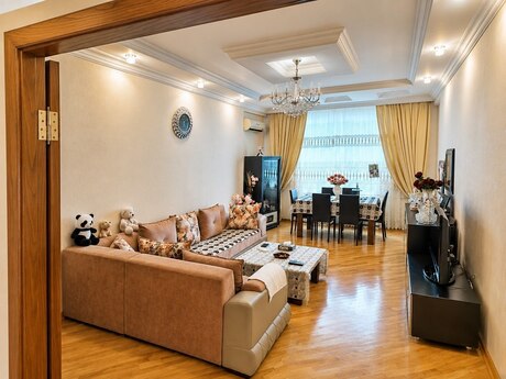 3 otaqlı yeni tikili - İnşaatçılar m. - 128 m²
