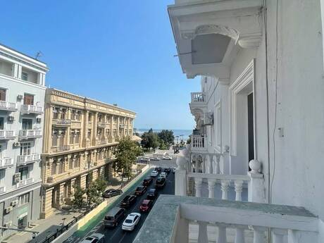 Объявление №6376323 - Баку, м. Сахил, 2-комн., 90 м², 4/8 этаж