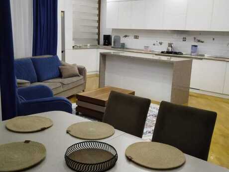 Kirayə 3 otaqlı mənzil, 130 m², Şah İsmayıl Xətai: 1 400 ₼/ay 2