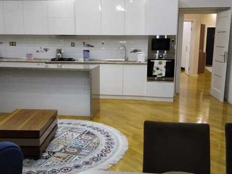 Kirayə 3 otaqlı mənzil, 130 m², Şah İsmayıl Xətai: 1 400 ₼/ay 3