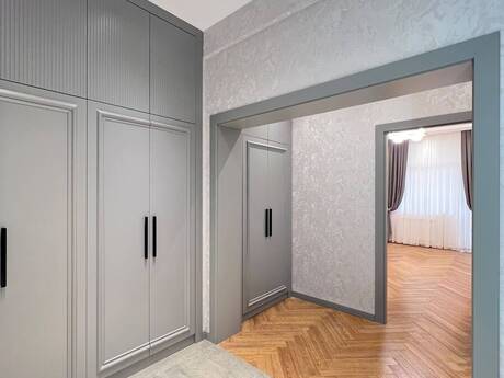 2-комн. новостройка - м. Элмляр Академиясы - 68 м²