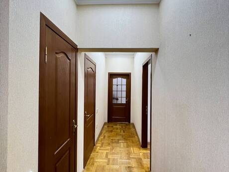 2-room apartment, 85 m², Həzi Aslanov: 204 000 ₼ 2