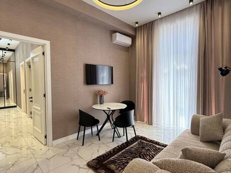 Kirayə 3 otaqlı mənzil, 119 m², Nizami: 1 600 ₼/ay 3