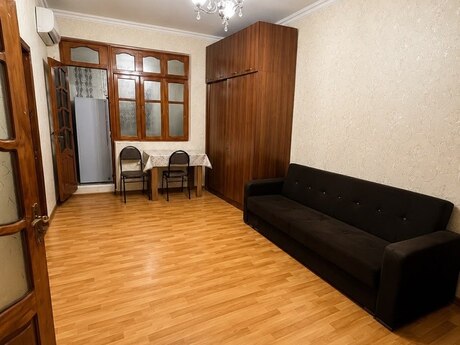 Elan №6376549 - Bakı, Memar Əcəmi m., 2 otaqlı, 50 m², 3/5 mərtəbə