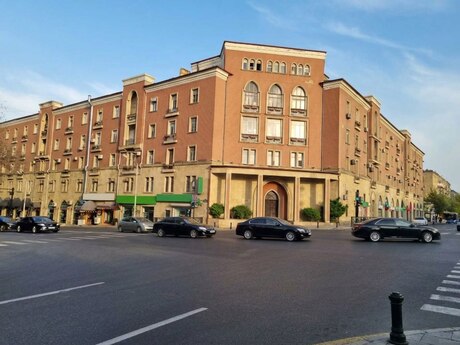 Объявление №6376386 - Баку, Насиминский  р., 3-комн., 97 м², 2/3 этаж