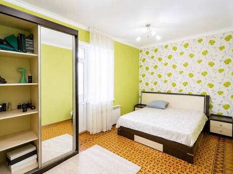 3-комн. вторичка - Наримановский  р. - 80 м²