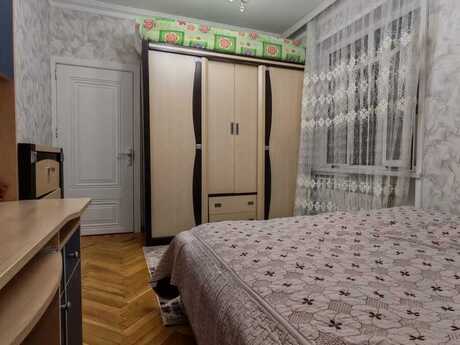 3 otaqlı köhnə tikili - Əhmədli m. - 65 m²