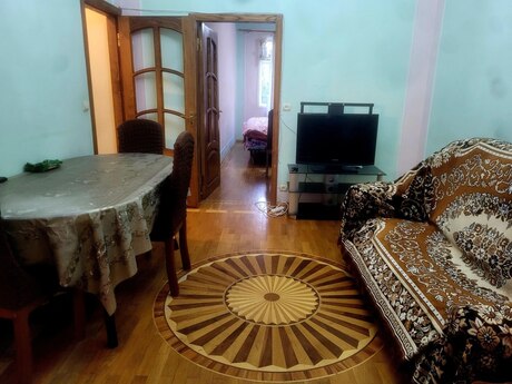 Объявление №6376885 - Баку, м. Гянджлик, 2-комн., 50 м², 3/4 этаж