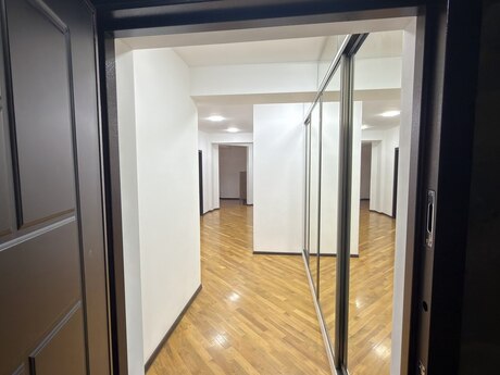 3-комнатная квартира, 125 м², İnşaatçılar: 295 000 ₼ 4