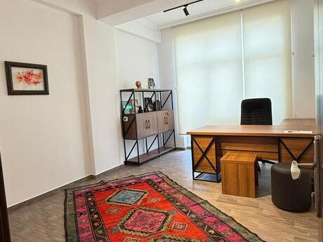 Объявление №6376948 - Баку, м. Низами, 3-комн., 150 м²