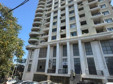 28 Mayda 4 otaqlı yeni tikili mənzil satılır, 187 m², 540 000 AZN, şəkil 5 / 12