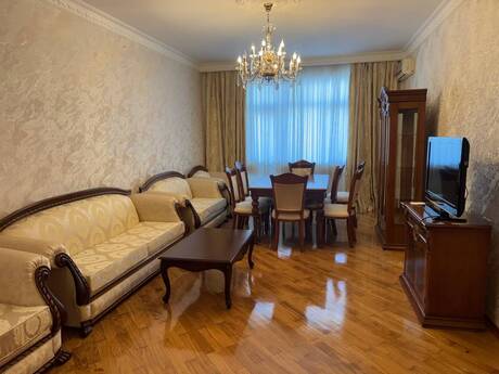 Объявление №6377053 - Баку, м. Элмляр Академиясы, 3-комн., 140 м², 8/16 этаж