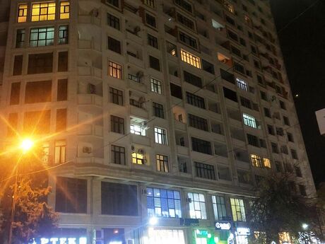 Elan №6377233 - Bakı, Gənclik m., 3 otaqlı, 169 m², 8/19 mərtəbə