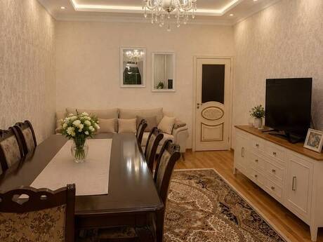 5 otaqlı həyət evi, 200 m², Sulutəpə: 220 000 ₼ 2