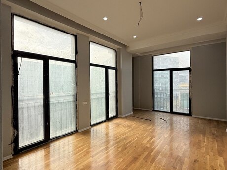 4-room new-build apartment for sale in Whitestone Towers, 147 m², 538 000 AZN, photo 3 / 12
