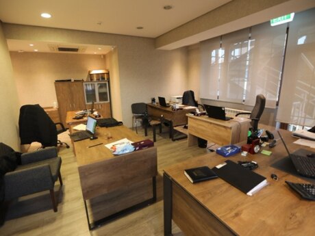 11-комн. офис - м. Кара Караев - 490 м²