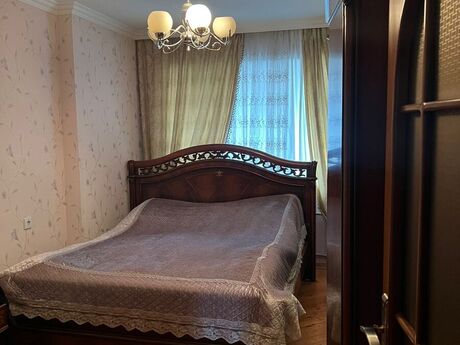 3-комн. вторичка - м. Ази Асланов - 70 м²