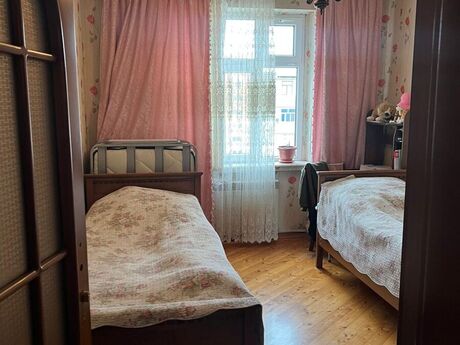 3-комн. вторичка - м. Ази Асланов - 70 м²