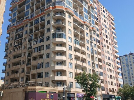 Объявление №6377740 - Баку, м. Элмляр Академиясы, 4-комн., 191 м², 15/16 этаж