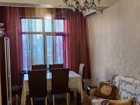 3 rooms · 72 m² · floor 14/18, 28 May
