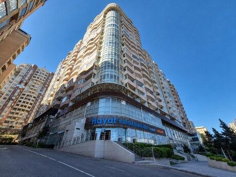 Объявление №6377851 - Баку, м. Элмляр Академиясы, 3-комн., 160 м², 4/16 этаж