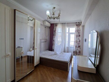 3-room apartment for rent, 90 m², İnşaatçılar: 650 ₼/mo 5