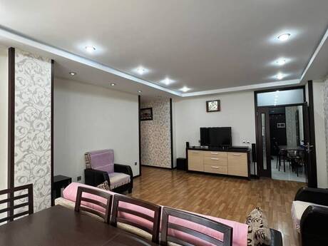 3-комн. новостройка - м. Ази Асланов - 104 м²