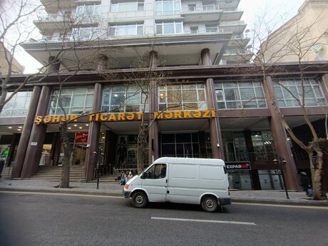 4-комнатная квартира, 214 м², İçəri Şəhər: 850 000 ₼ 3