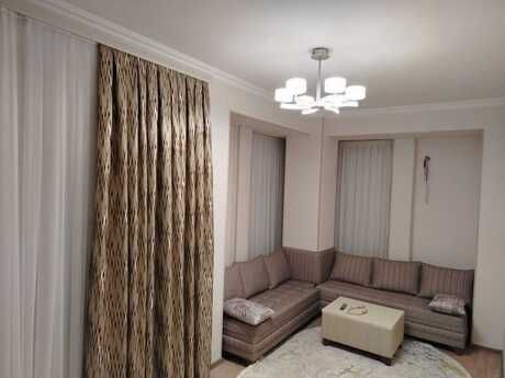 Elan №6378053 - Bakı, 28 May m., 2 otaqlı, 80 m², 9/17 mərtəbə