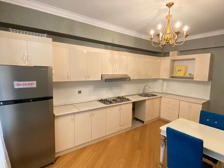 Объявление №6378085 - Баку, пос. Бадамдар, 3-комн., 130 м², 9/16 этаж