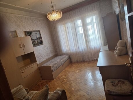 4 otaqlı köhnə tikili - Nəsimi m. - 115 m²