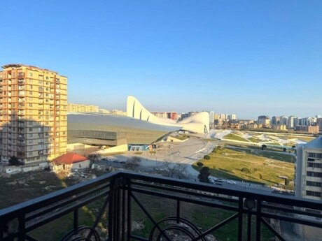 4-room apartment, 120 m², Zümrüd Residence: 450 000 ₼ 2