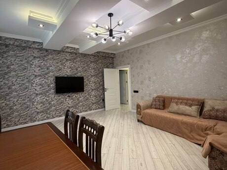 3-комн. новостройка - м. Халглар Достлугу - 130 м²