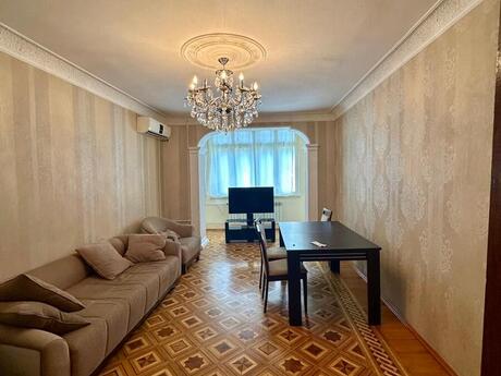 3-room apartment, 85 m², 8-ci mikrorayon: 249 000 ₼ 3