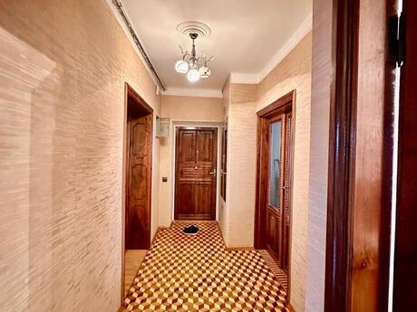 3-room apartment, 85 m², 8-ci mikrorayon: 249 000 ₼ 2