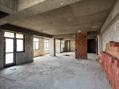 4-комн. новостройка - Хатаинский р. - 157 м²