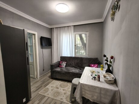 Elan №6378551 - Bakı, Badamdar q., 2 otaqlı, 45 m², 1/5 mərtəbə