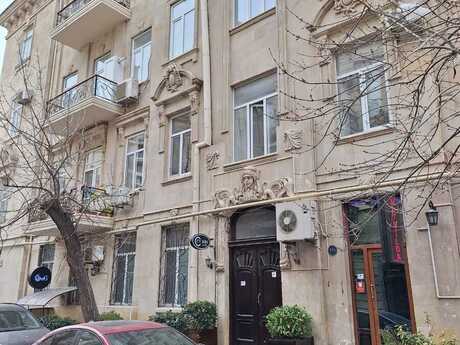 2 otaqlı köhnə tikili - Sahil m. - 60 m²