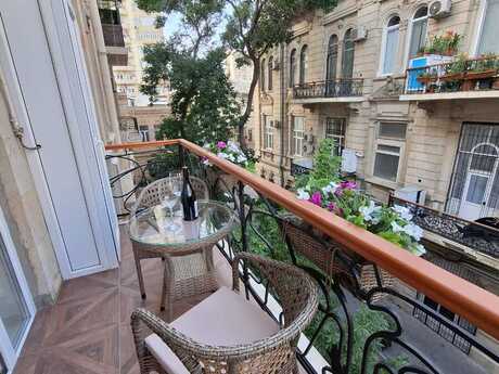 2 otaqlı köhnə tikili - Sahil m. - 60 m²