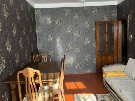 2-комн. вторичка - Хатаинский р. - 70 м²