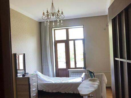Elan №6378696 - Bakı, İnşaatçılar m., 3 otaqlı, 150 m², 7/12 mərtəbə