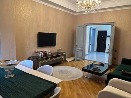 Elan №6378744 - Bakı, Elmlər Akademiyası m., 3 otaqlı, 107 m², 4/8 mərtəbə